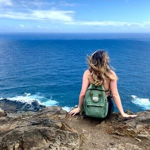 Meet your Posher, Casey